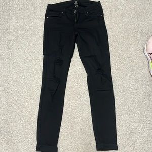 Just black skinny jeans